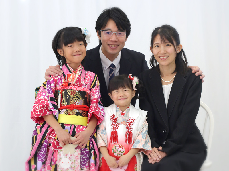 七五三の撮影を写真館でする時の服装は 兄弟 姉妹編 三重県四日市で写真館ならフォトスタジオ シリウス